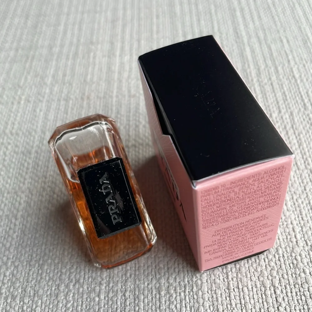 Prada paradoxe intense miniature in box